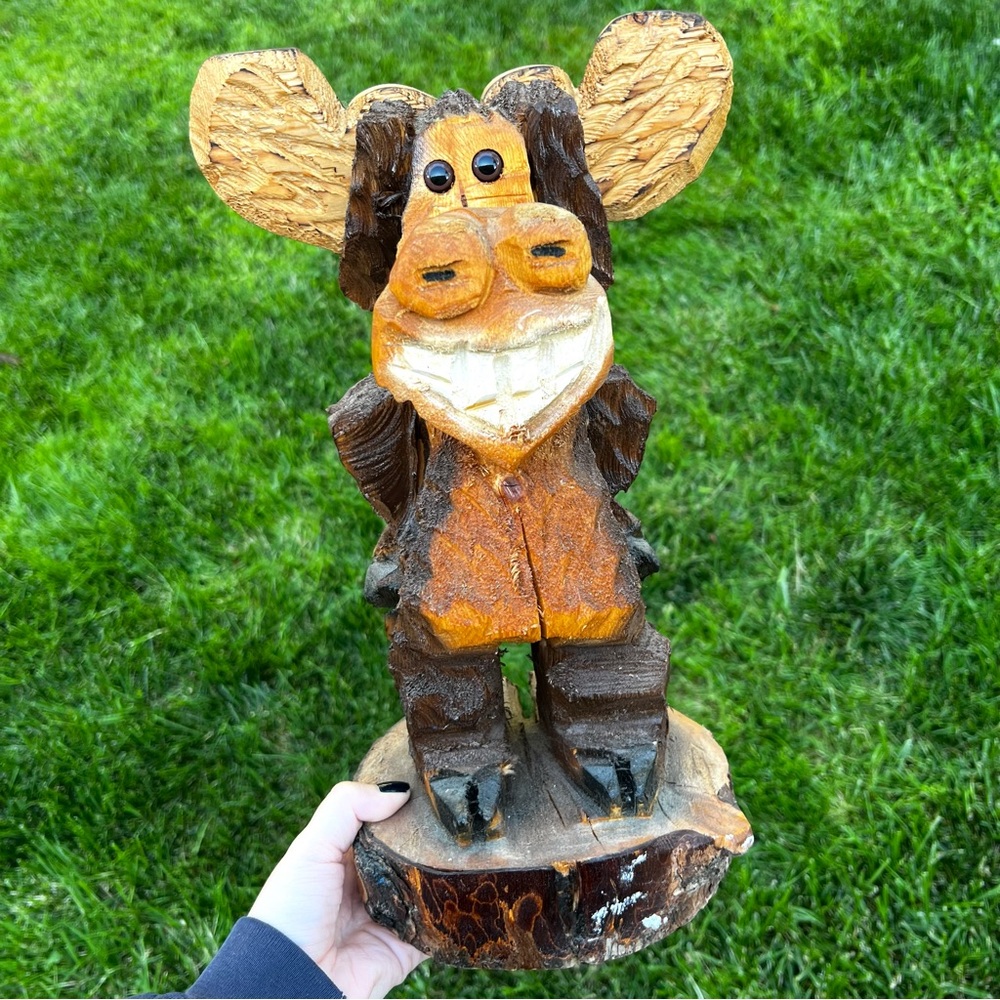 Chainsaw Carving Wooden Moose Statue Happy Smiling Face Handcarved Cabin Decor